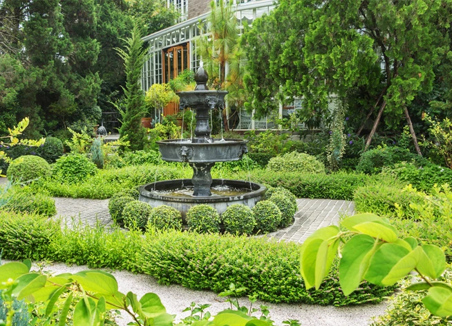 FONTAINE DE JARDIN